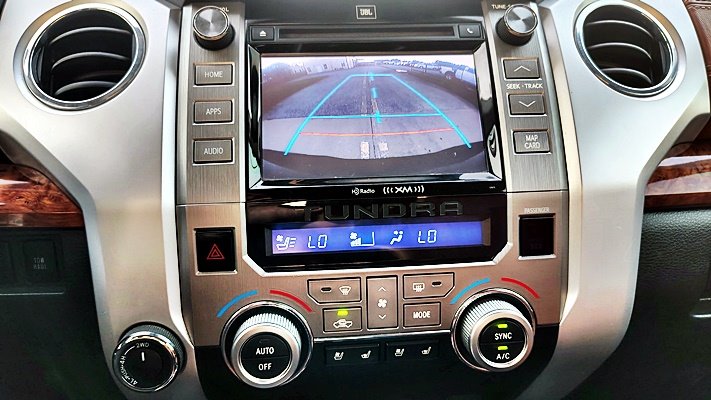 Toyota Tundra photo 20