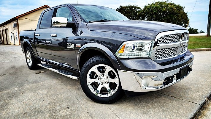 Ram 1500 photo 2