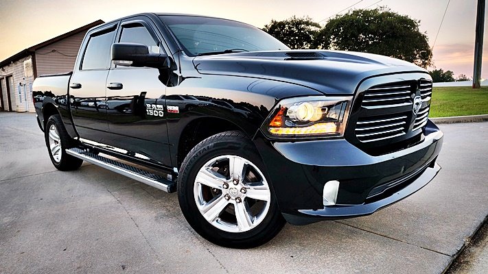 Ram 1500 photo 2