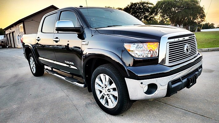 Toyota Tundra photo 11