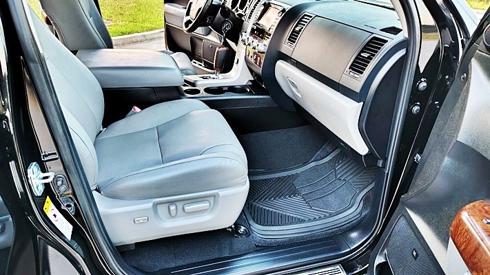 Toyota Tundra photo 15