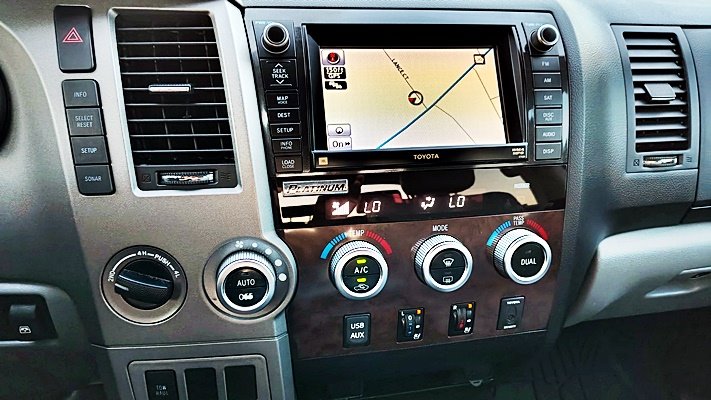 Toyota Tundra photo 19
