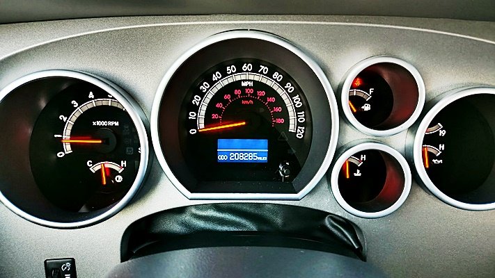 Toyota Tundra photo 18