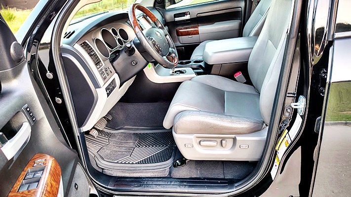 Toyota Tundra photo 13