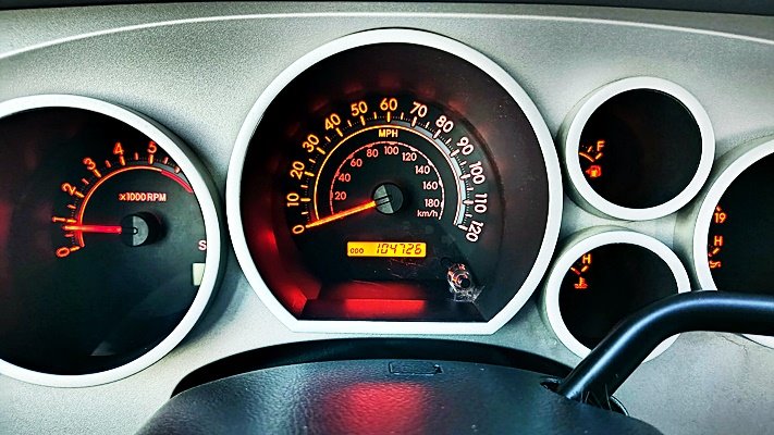 Toyota Tundra photo 18
