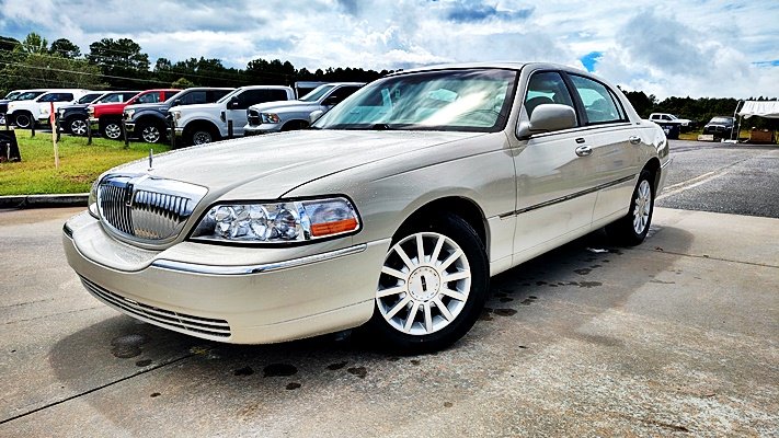 Lincoln Town Car