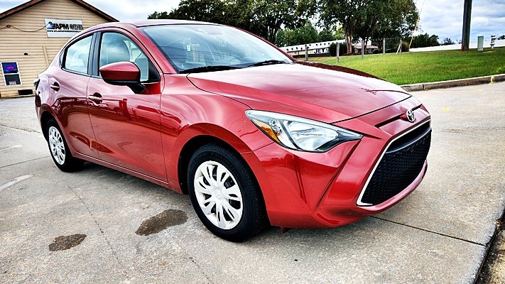 Toyota Yaris photo 11