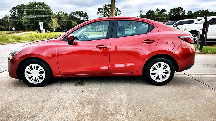 Toyota Yaris photo 6