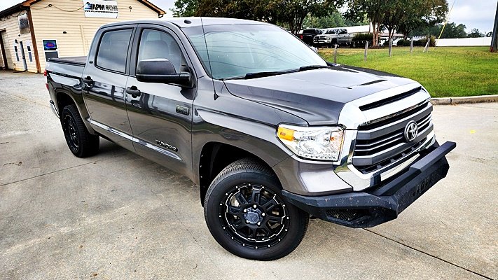 Toyota Tundra photo 4