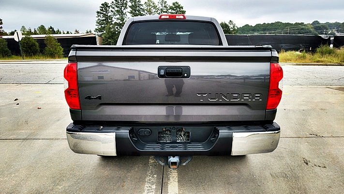 Toyota Tundra photo 8
