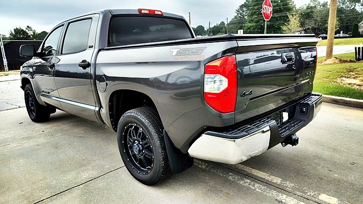Toyota Tundra photo 7