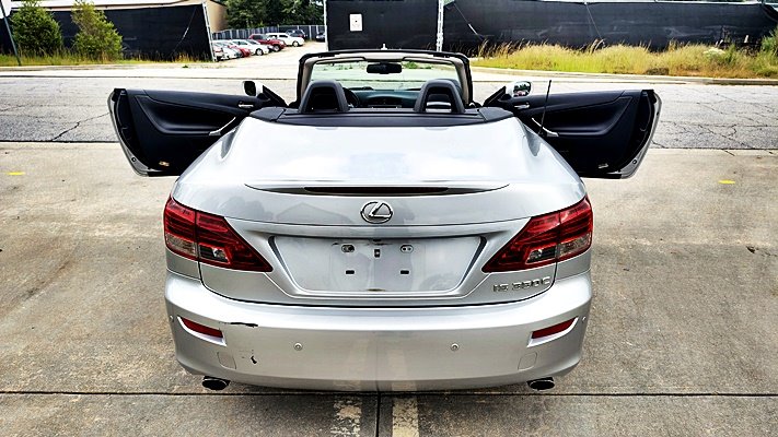 Lexus IS photo 18