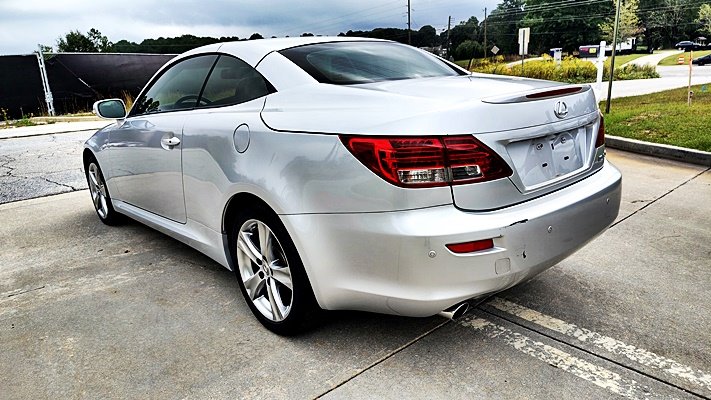 Lexus IS photo 7