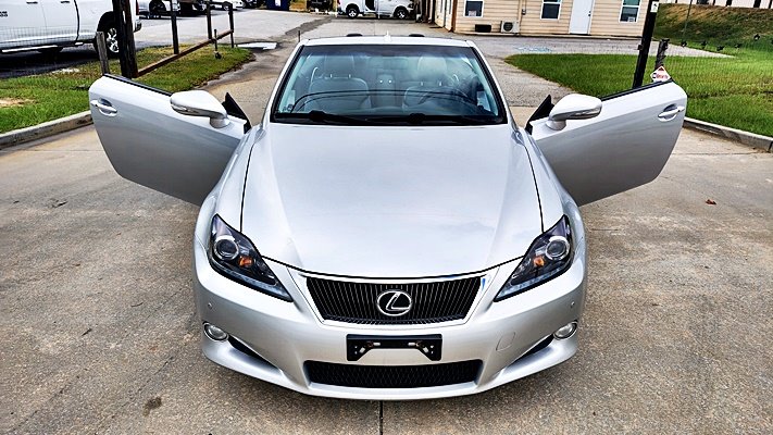 Lexus IS photo 16