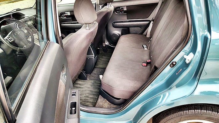Scion xB photo 16
