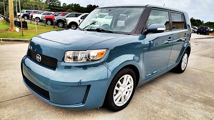 Scion xB photo 5