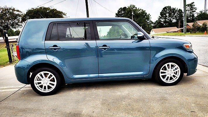 Scion xB photo 10