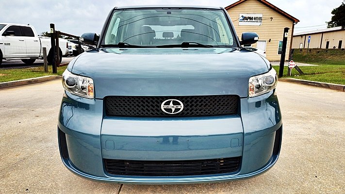 Scion xB photo 12
