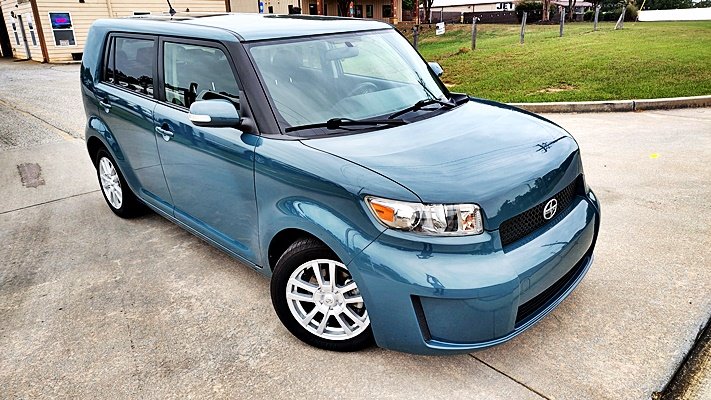 Scion xB photo 4